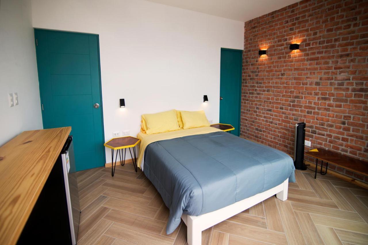 Kauhuhu Casa Hotel San Bartolo Bagian luar foto